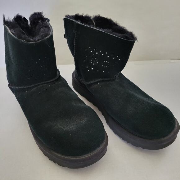 Ugg Boots Black Suede Gem Crystal Studded Bow Women Size 9 New S/N 1019197 - Picture 2 of 7